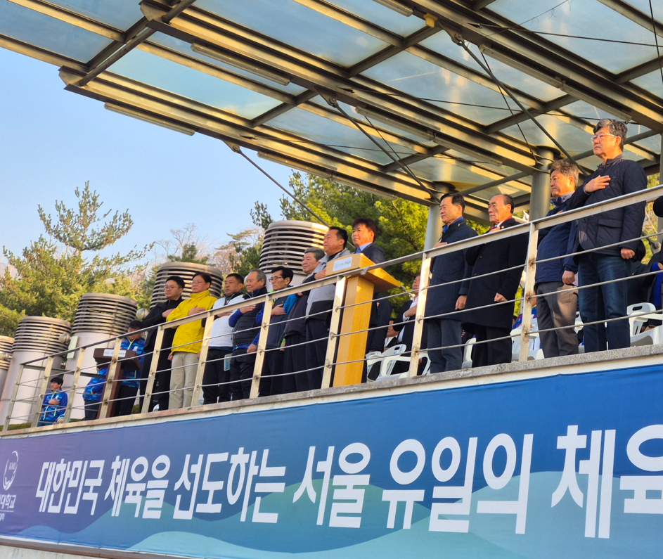 1.임원 하회장 국기에 대한경례.PNG